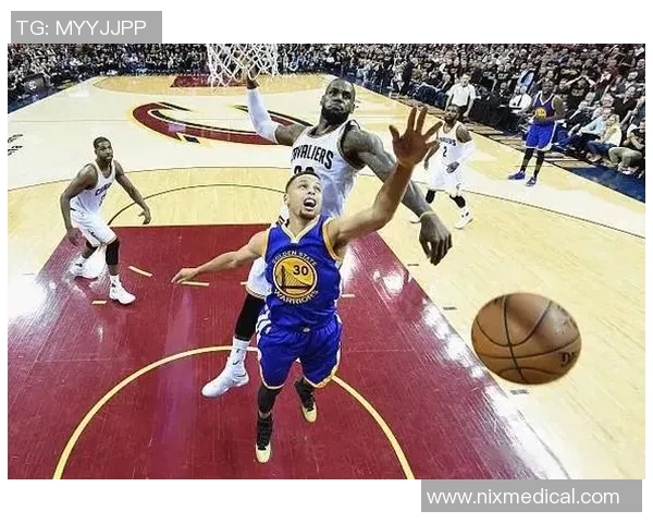 2016年NBA总决赛第七场勇士对阵骑士的经典对决回顾与精彩瞬间分析
